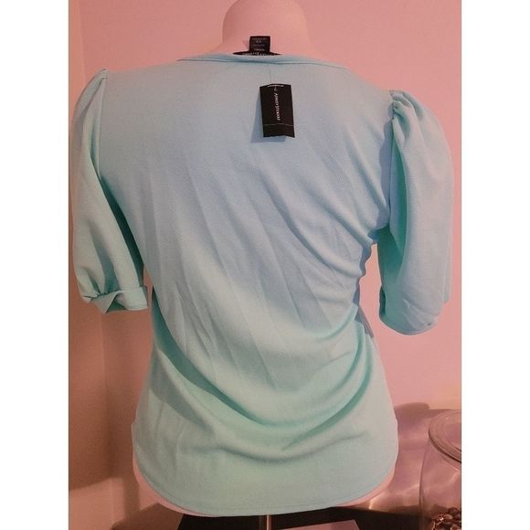 Plus size puff Sleeve top. - Picture 6 of 8